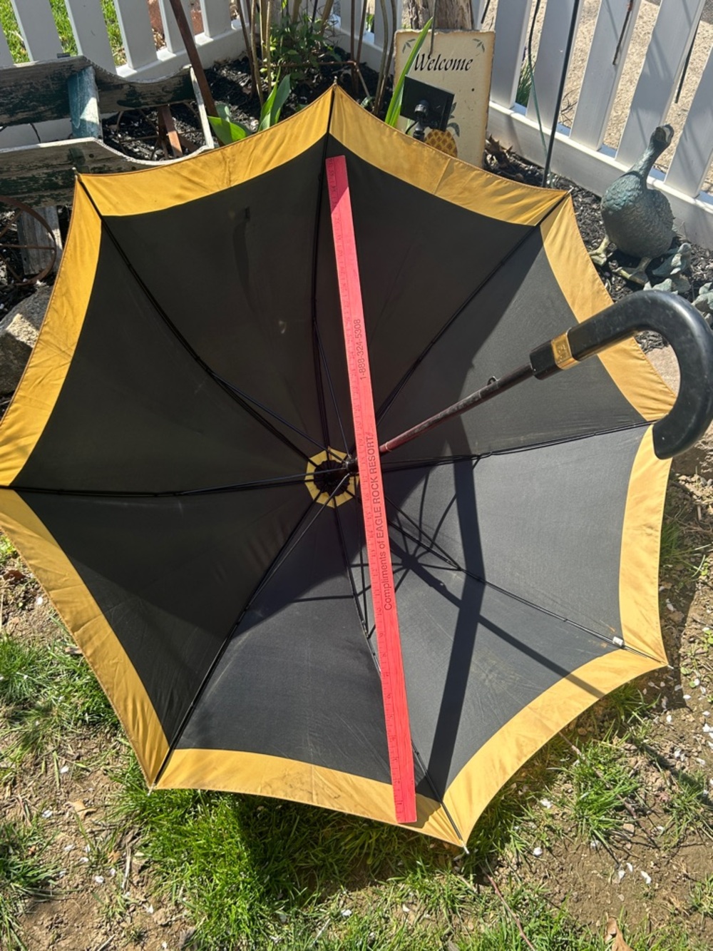 Vintage Fendi Black and Gold Parfums Logo Umbrella - Picture 8 of 11